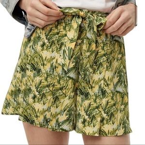 Aritzia - Sunday Best Westley Shorts